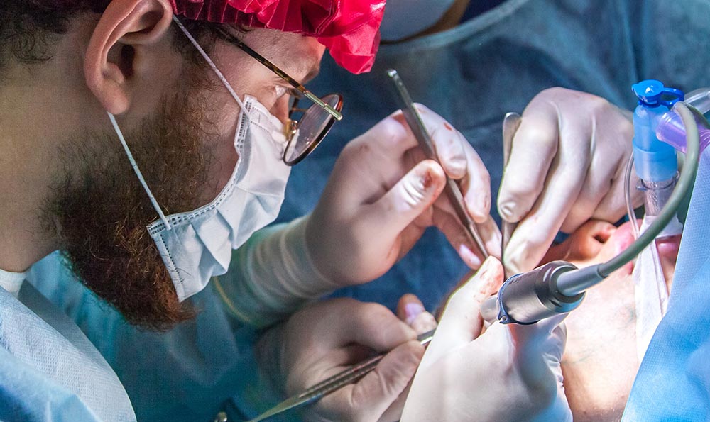  腰腹吸脂过程：腰腹和手臂可以一起抽脂吗